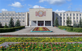 В администрациях